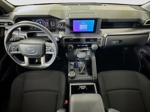 Used 2025 Toyota 4Runner SR5 AWD/4WD image 23