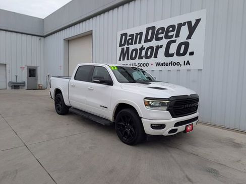 Used 2022 RAM 1500 Laramie AWD/4WD image 2