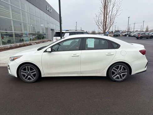 Certified 2019 Kia Forte S image 3