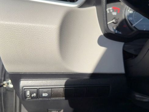 Used 2020 Toyota Corolla LE image 15