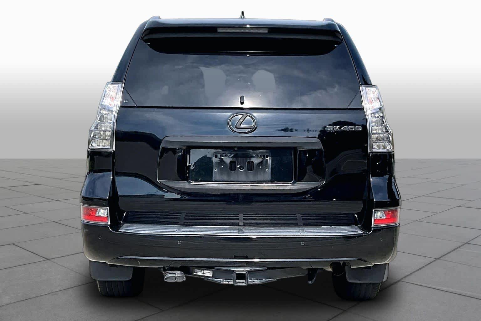 Used 2018 Lexus GX 460 Premium w/ Premium Package AWD/4WD image 5