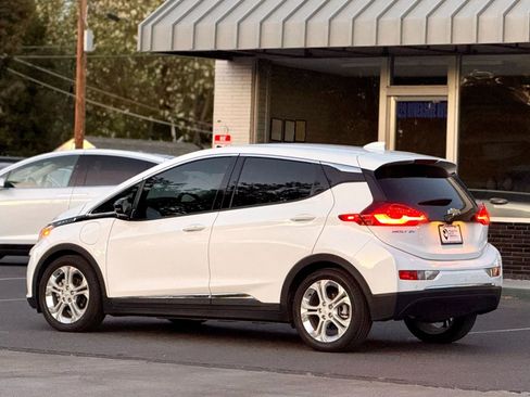 Used 2020 Chevrolet Bolt LT image 7