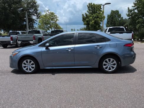Certified 2025 Toyota Corolla LE FWD image 3