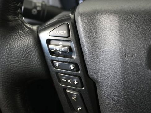 Used 2024 Nissan Frontier SL AWD/4WD image 15