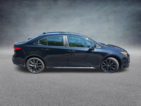 Used 2025 Toyota Corolla SE FWD image 9