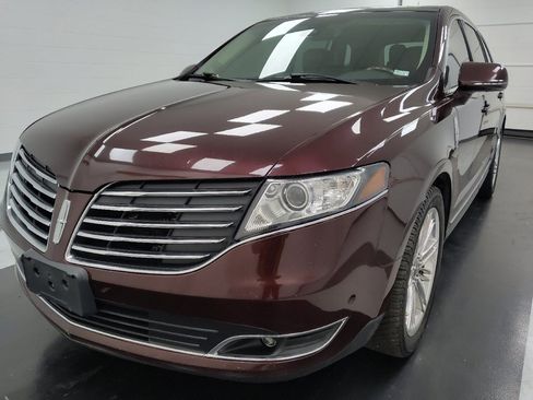 Used 2019 Lincoln MKT AWD image 15