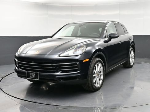 Certified 2020 Porsche Cayenne image 1