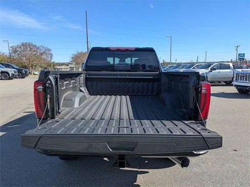New 2025 GMC Sierra 2500 Denali w/ Denali Reserve Package image 14