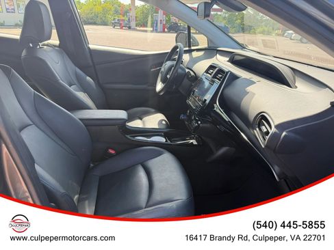 Used 2016 Toyota Prius Four w/ Advanced Technology Package FWD image 15