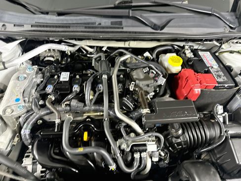 Used 2023 Nissan Sentra SV w/ SV Premium Package FWD image 32