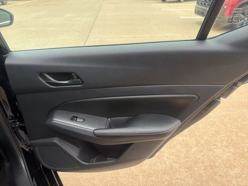Used 2025 Nissan Altima 2.5 SV FWD image 36