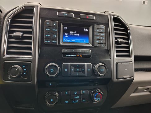 Used 2015 Ford F150 XLT w/ Equipment Group 301A Mid image 3