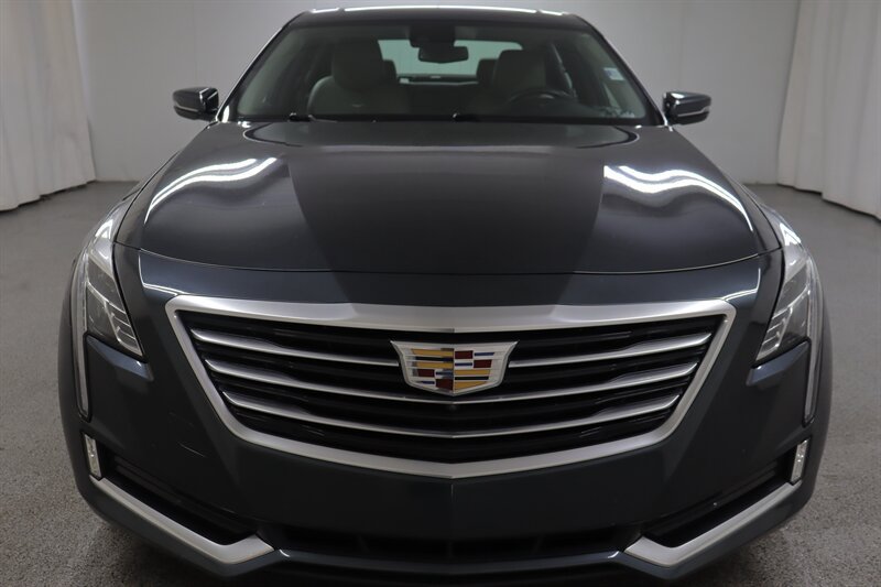 Used 2018 Cadillac CT6 Luxury AWD/4WD image 2