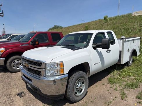 Used 2011 Chevrolet Silverado 2500 W/T AWD/4WD image 1