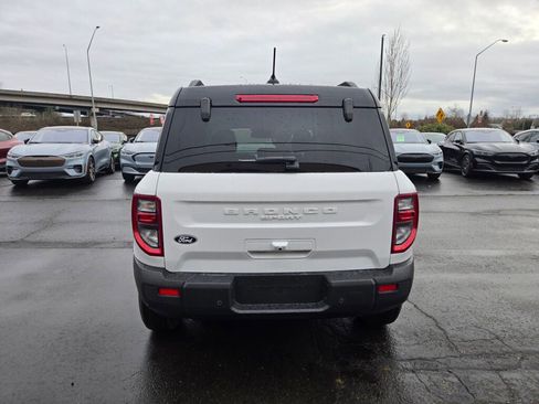 New 2026 Ford Bronco Sport Outer Banks w/ Topo Graphic Package AWD/4WD image 6