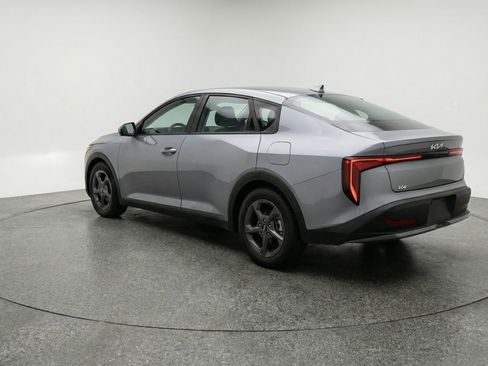 Used 2025 Kia K4 FWD image 6