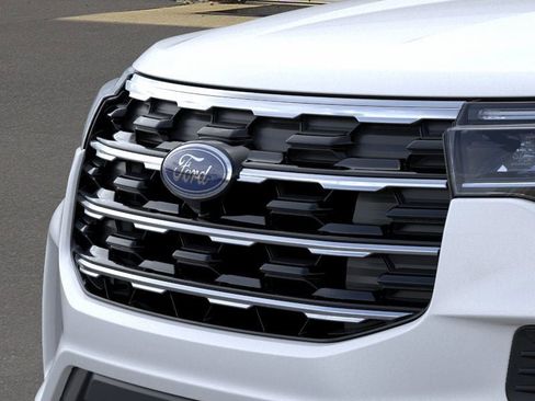 New 2026 Ford Explorer Active image 17