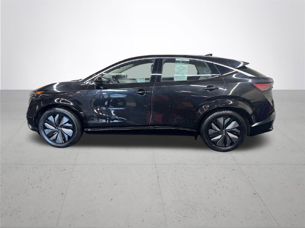 Used 2023 Nissan Ariya FWD image 3