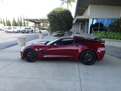 Certified 2018 Chevrolet Corvette Z06 RWD image 5
