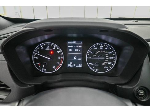 Used 2025 Subaru Forester Premium image 20