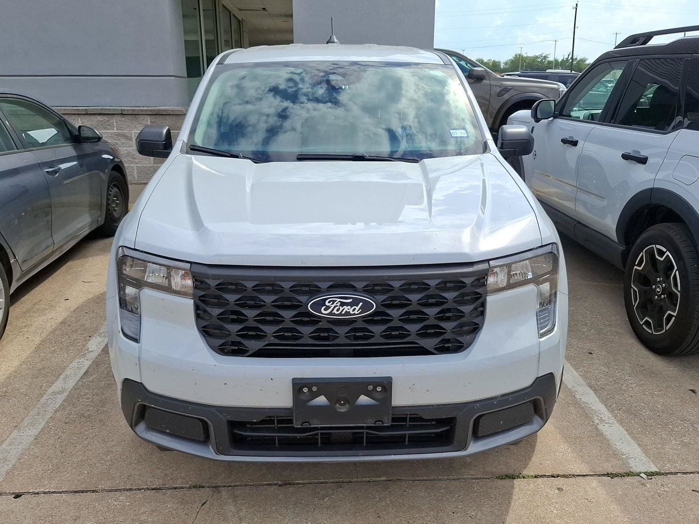 Used 2025 Ford Maverick XLT w/ Equipment Group 302A AWD/4WD image 6