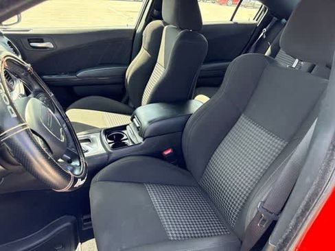 Used 2020 Dodge Charger R/T w/ Driver Convenience Group RWD image 11
