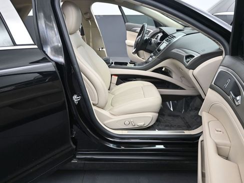 Used 2019 Lincoln MKZ Premiere image 13