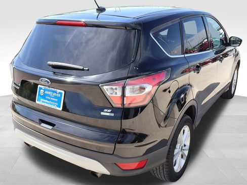 Used 2017 Ford Escape SE AWD/4WD image 5