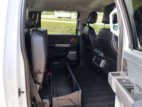 Certified 2025 Ford F350 Lariat AWD/4WD image 15