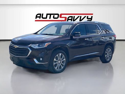 Used 2021 Chevrolet Traverse Premier FWD image 3