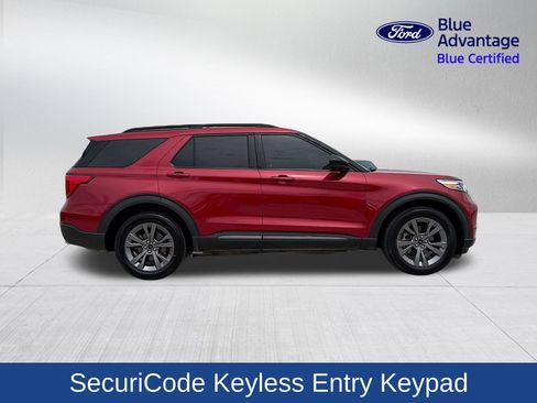 Certified 2022 Ford Explorer XLT w/ Equipment Group 202A AWD/4WD image 6