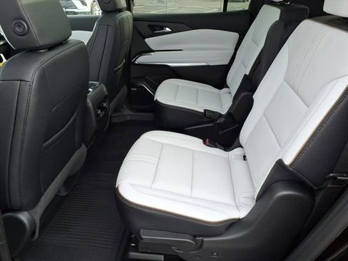 New 2026 Chevrolet Traverse High Country w/ LPO, Floor Liner Package image 11