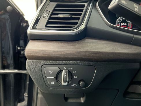 Used 2022 Audi Q5 2.0T Premium Plus w/ Premium Plus Package AWD/4WD image 18