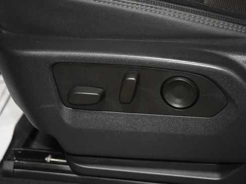 Used 2024 Chevrolet Silverado 1500 High Country w/ High Country Premium Package AWD/4WD image 40