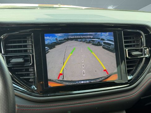 Used 2024 Dodge Durango GT RWD image 21