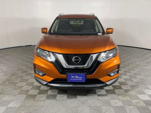 Used 2018 Nissan Rogue SV w/ Premium Package AWD/4WD image 17