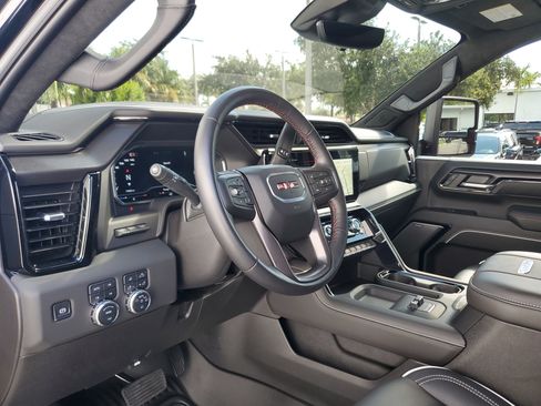 Used 2025 GMC Sierra 2500 AT4X AWD/4WD image 20