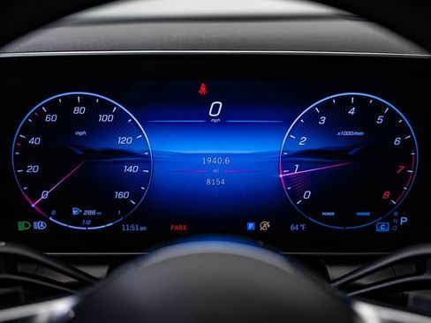 Certified 2025 Mercedes-Benz GLC 300 4MATIC image 31