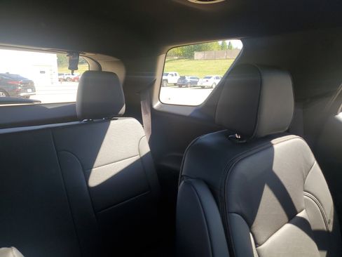 Certified 2023 Chevrolet Traverse High Country image 15
