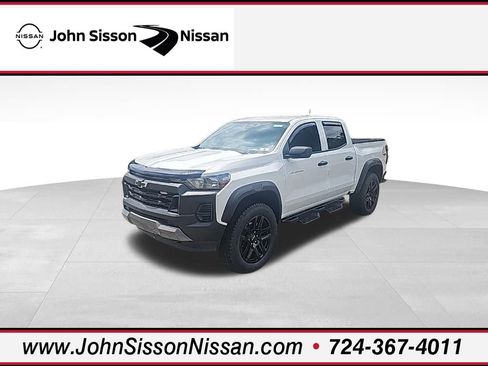 Used 2024 Chevrolet Colorado Trail Boss w/ Advanced Trailering Package image 1