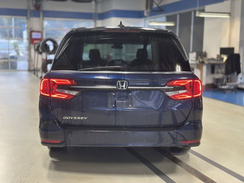 Used 2023 Honda Odyssey EX-L image 6