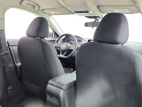 Used 2025 Nissan Sentra S image 26