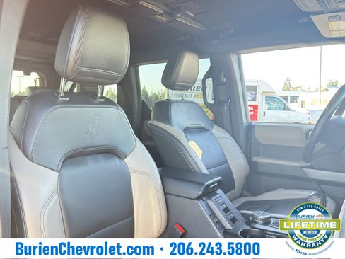 Used 2022 Ford Bronco Wildtrak image 24