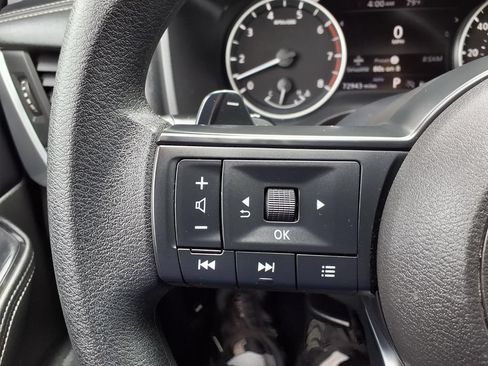 Used 2024 Nissan Rogue SV AWD/4WD image 13