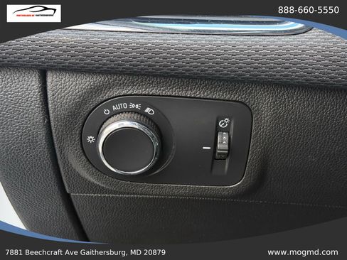 Used 2019 Chevrolet Cruze LT w/ Convenience Package FWD image 34