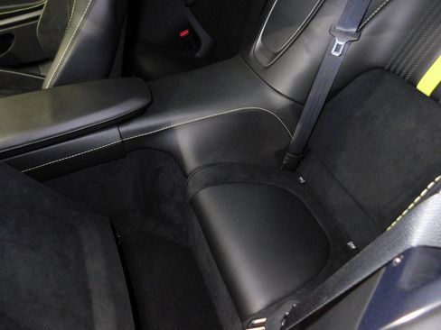 Used 2020 Aston Martin DB11 AMR image 54