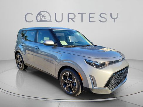 Certified 2024 Kia Soul EX FWD image 5