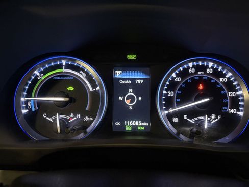 Used 2017 Toyota Highlander XLE AWD/4WD image 15