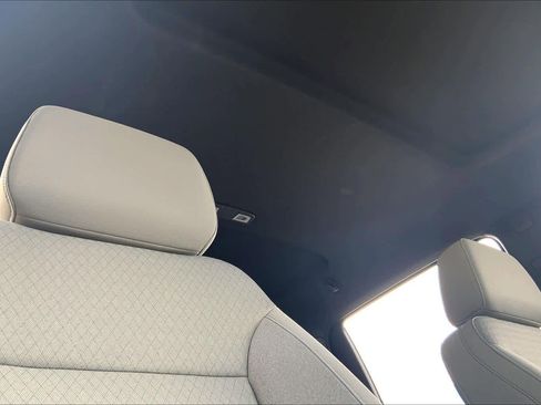 Used 2024 Chevrolet Silverado 1500 LT Trail Boss w/ Convenience Package II image 14