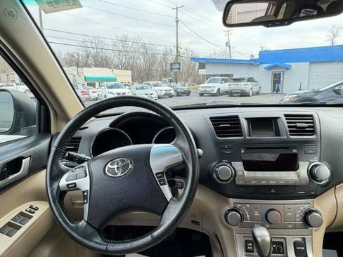 Used 2012 Toyota Highlander 4WD image 15